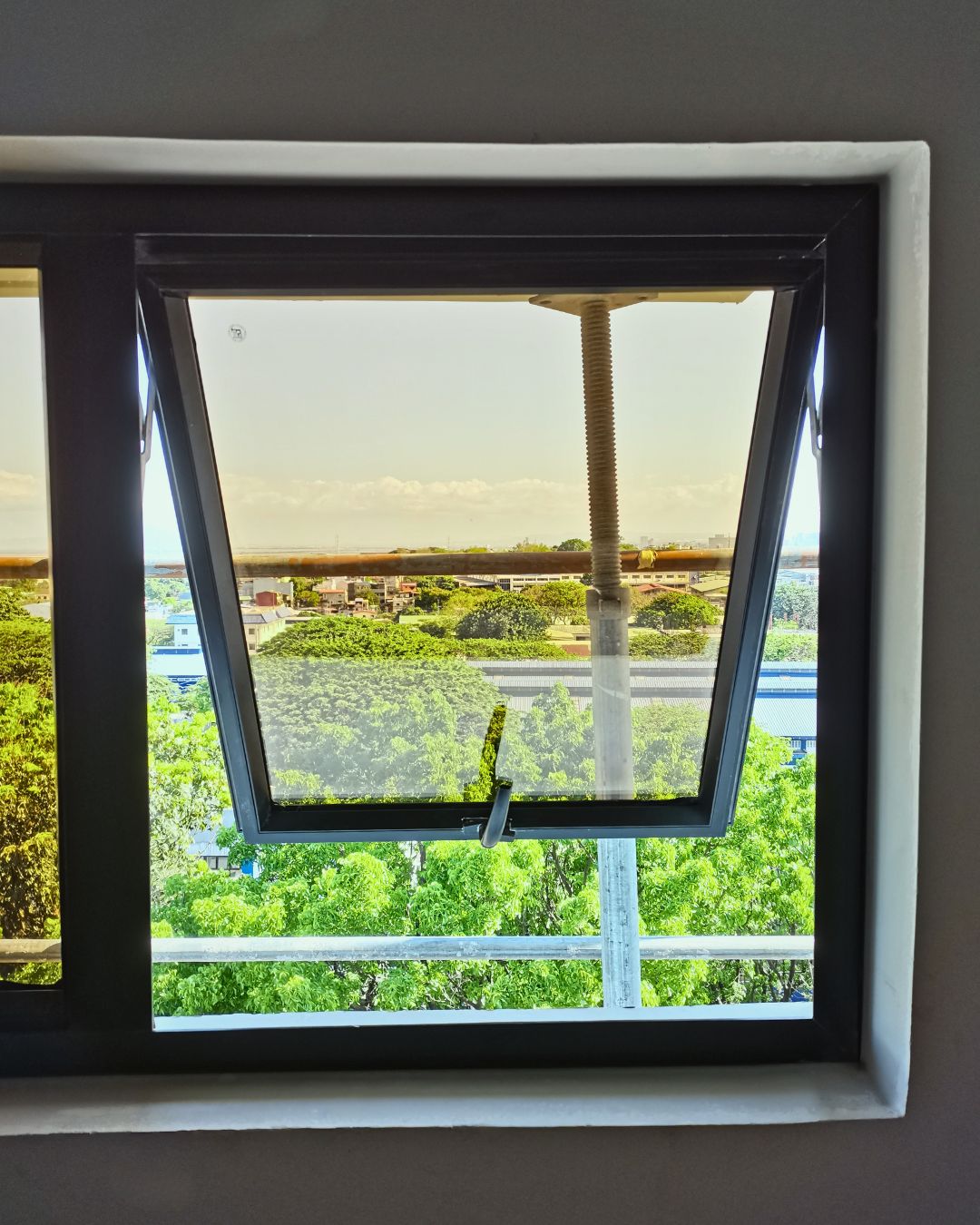 Express Awning Window (One Panel)